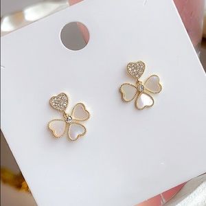 🔸2 for $15🔸Earrings